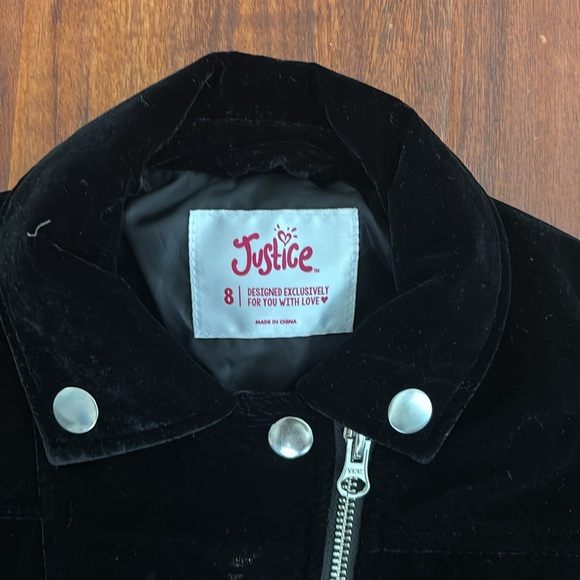 Justice velvet jacket. - Picture 2 of 5
